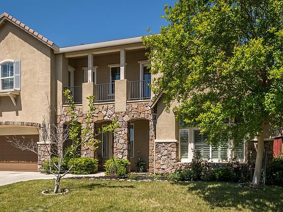 2nd image of 3320 Black Oak Dr