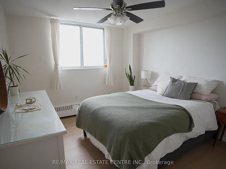 1100 Caven St #704 — Photo 5