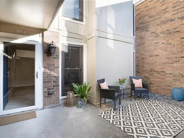 5104 W 62nd St, Mission, KS 66205