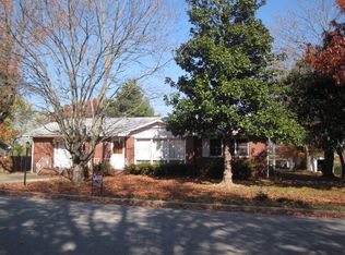 1425 W 2nd St, West Plains, MO 65775