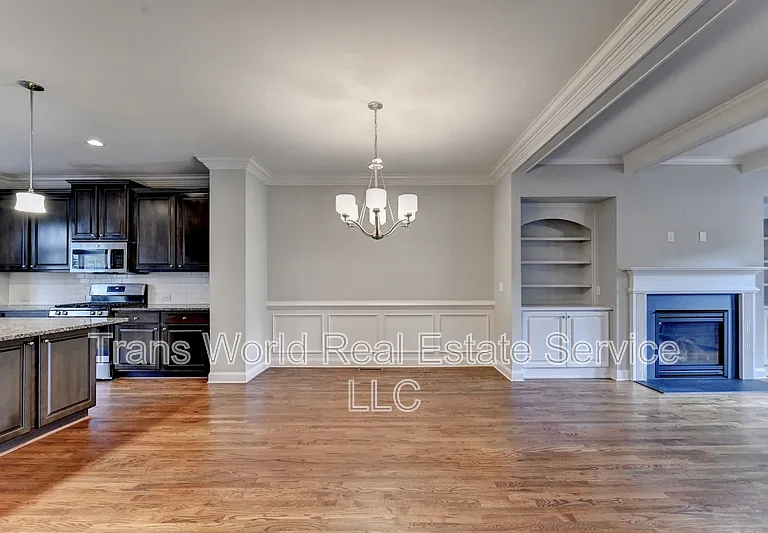 4648 Pine St SE — Photo 15