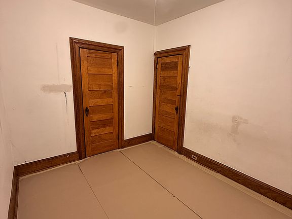 4th image of 188 Walnut St Floor 2