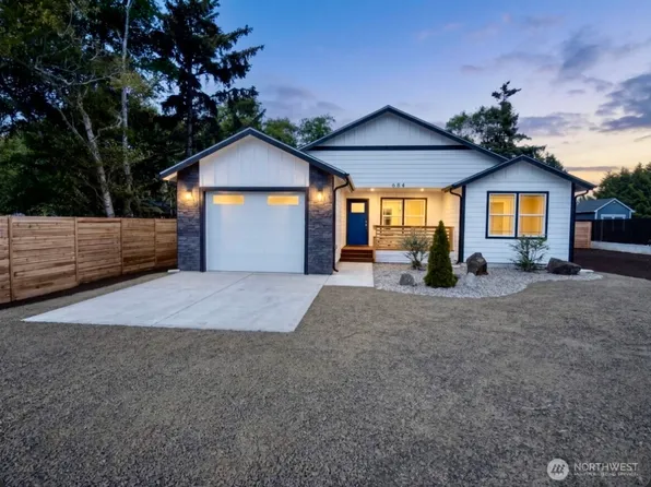 684 Lake Island Avenue SE, Ocean Shores, WA 98569