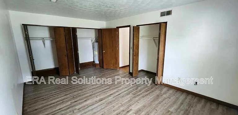 888 W Locust St #A — Photo 5