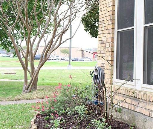 2nd image of 2210 Richoak Dr