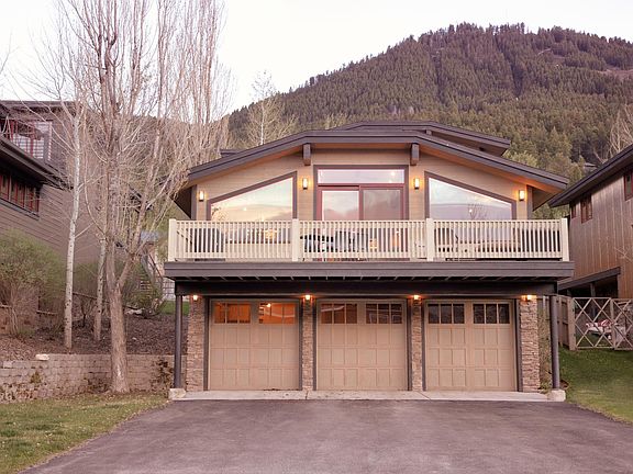 2nd image of 585 Cache Creek Dr