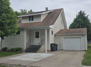 562 South St, Wabasso, MN 56293
