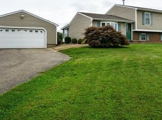 410 Concord Circle Rd, Beaver Falls, PA 15010