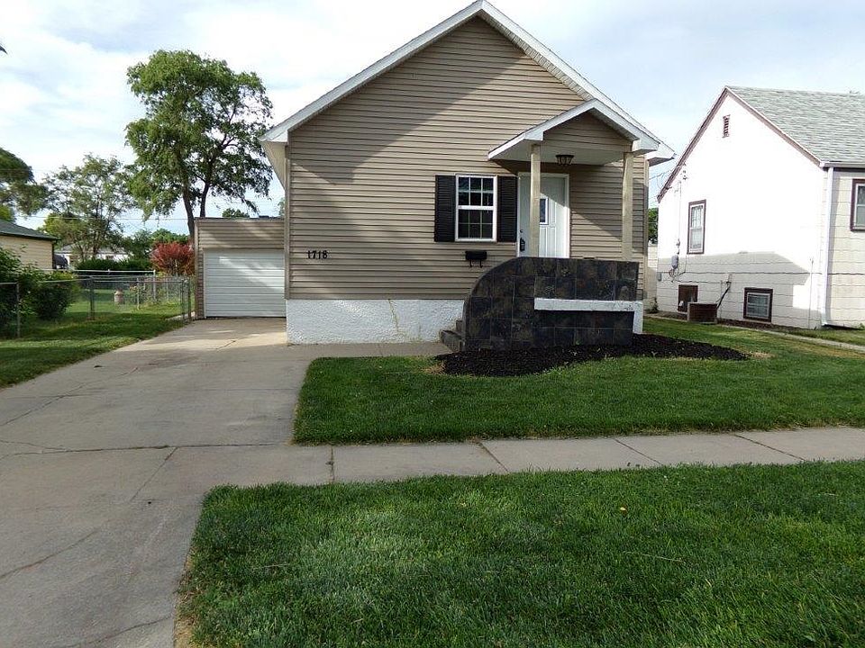 1st image of 1718 W 3rd St