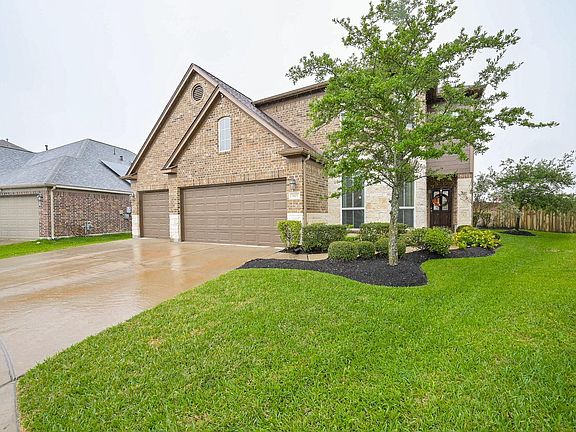 2nd image of 3102 Tall Sycamore Trail