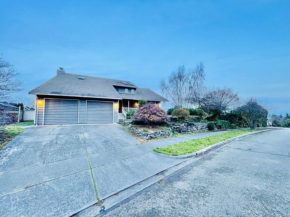 1st image of 3717 Braeburn Dr NE