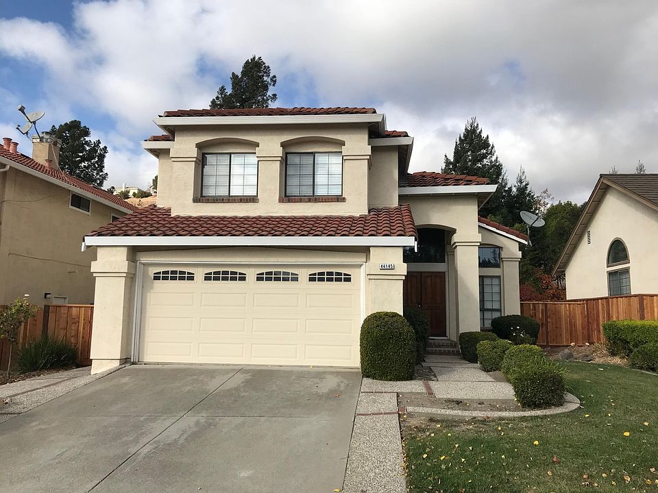 1st image of 44145 Glendora Dr