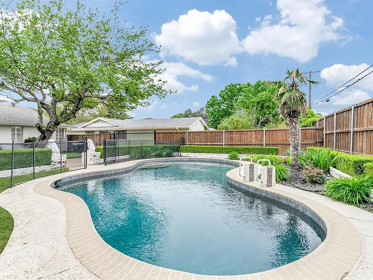 4805 Creighton Dr — Photo 24