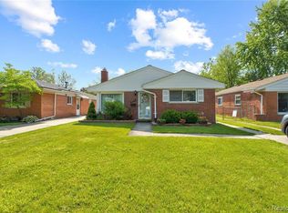 4910 Roosevelt Blvd, Dearborn Heights, MI 48125