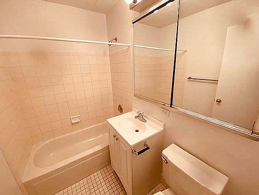 3rd image of 12320 82nd Ave APT 2A