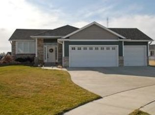 5094 4th St NW, Rochester, MN 55901