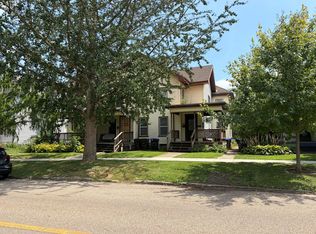 705-707 E Grove, Bloomington, IL 61701