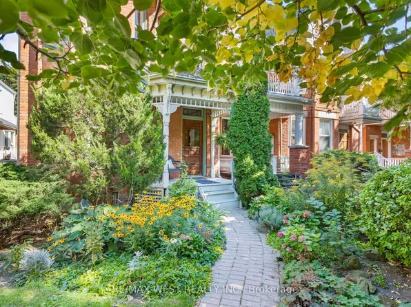 195 Dunn Ave, Toronto, ON M6K 2S1
