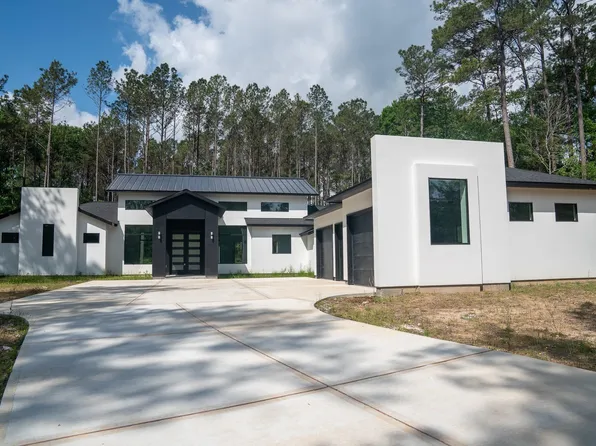 343 Sundog Rd, Huntsville, TX 77340