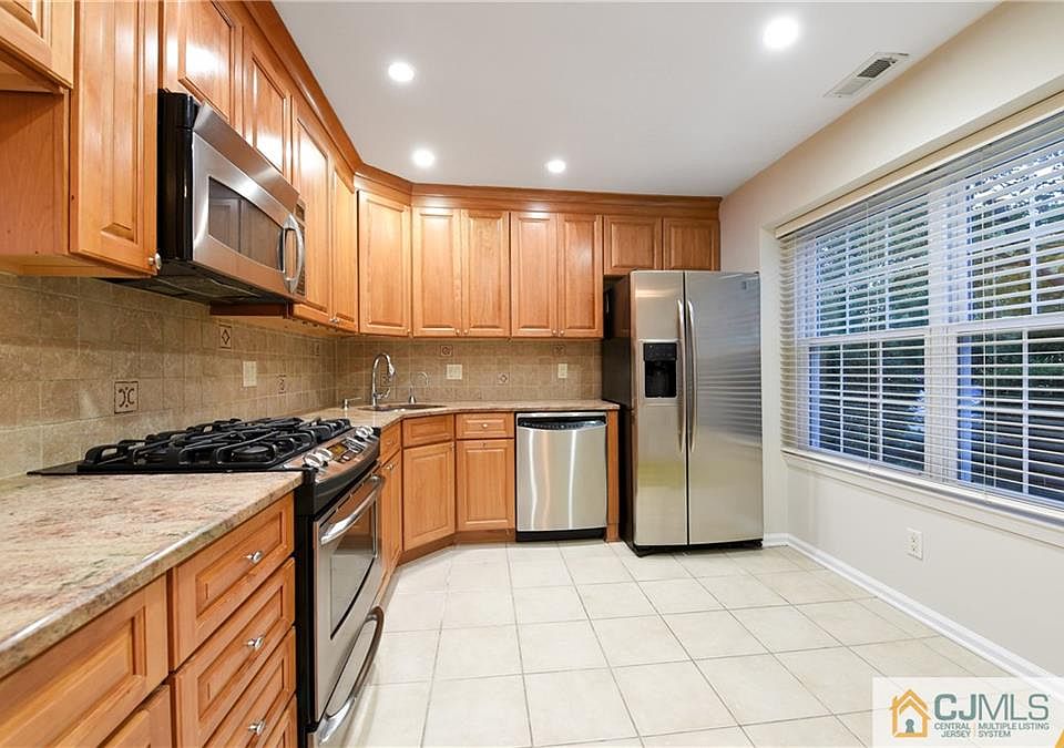 1st image of 400 McDowell Dr #400