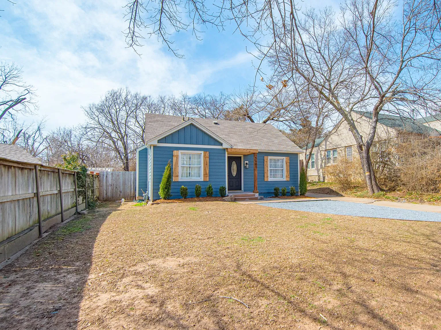 5605 N Military Ave — Photo 3