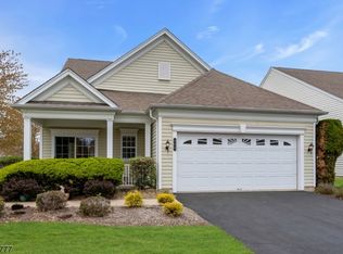 355 Windfall Ln, Somerset, NJ 08873