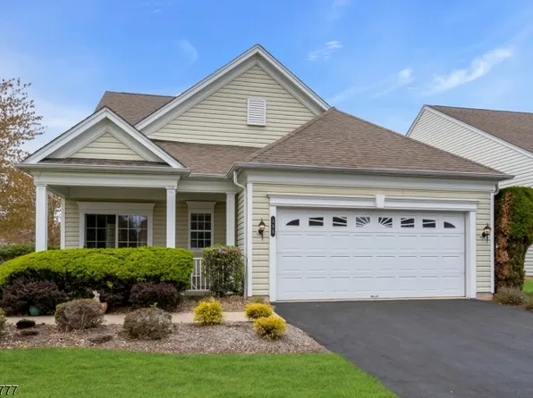 355 Windfall Ln, Franklin Twp., NJ 08873