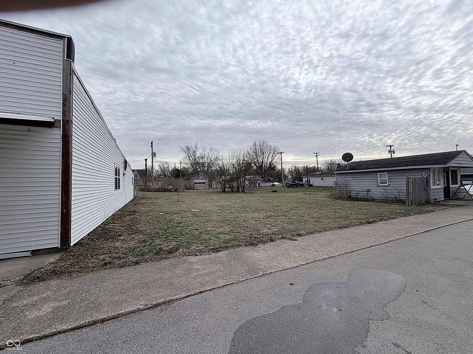 1st image of 0 White St