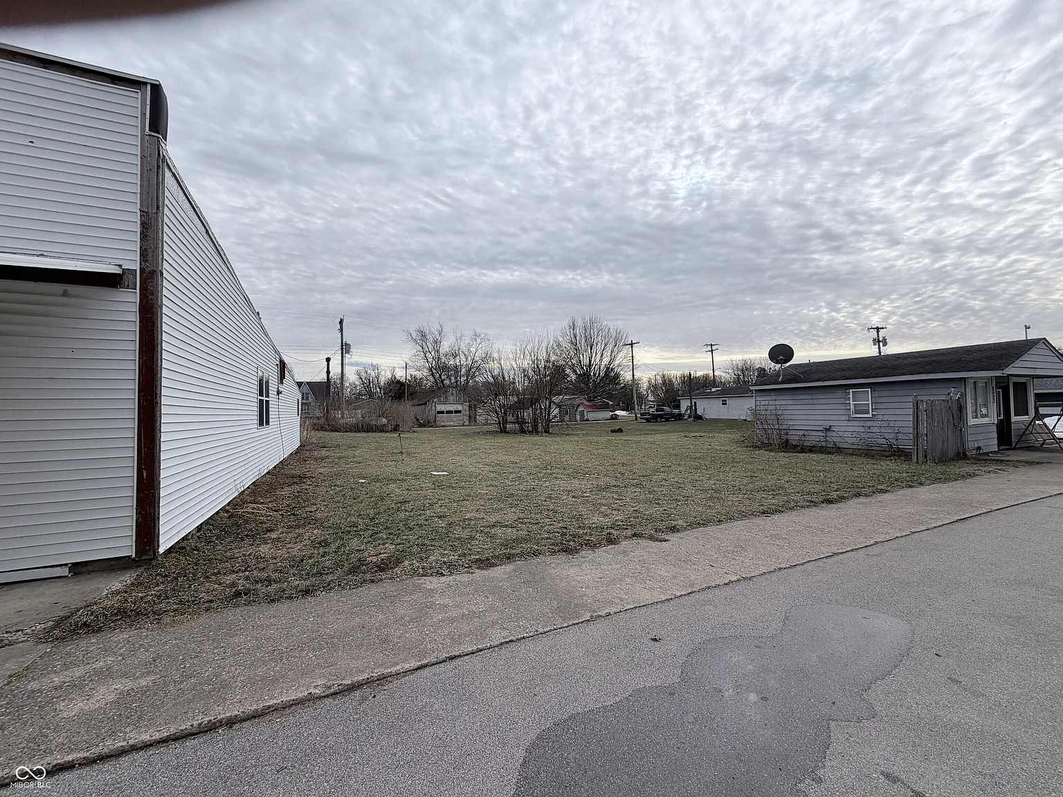 0 White St photo 1