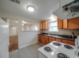 6 S Oak St, Texas City, TX 77591