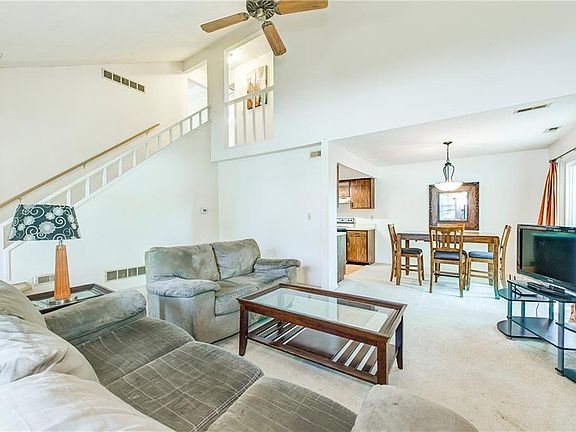 5th image of 7517 Castleton Farms West Dr