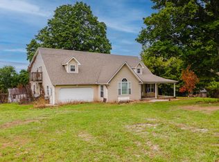 2416 Meador Port Oliver Rd, Scottsville, KY 42164