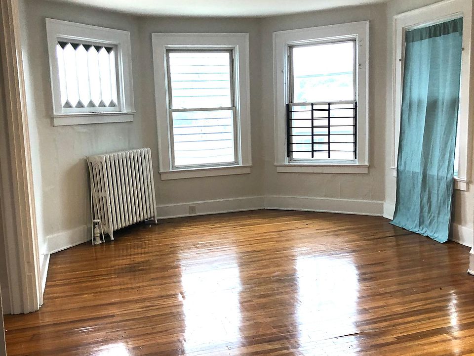 1st image of 820 Elmwood Ave APT 5