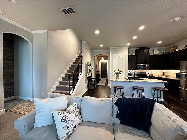 1609 Meadow Trail Ln — Photo 5