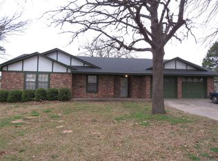 5601 Benjamin Dr, Durant, OK 74701