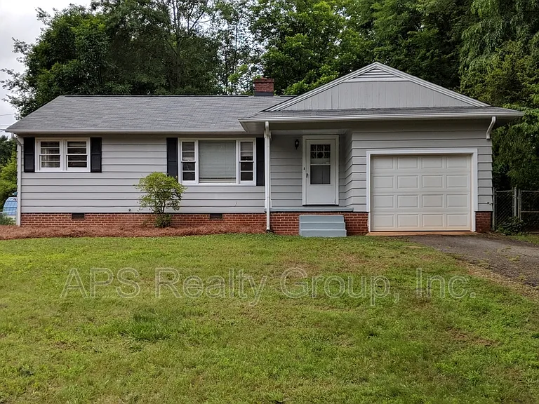 60 Glenwood St — Photo 1