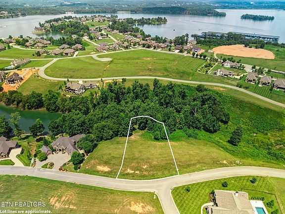 3rd image of 694 Taffrail Dr