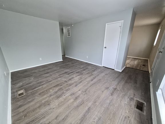 5th image of 3525 Luewan Ct