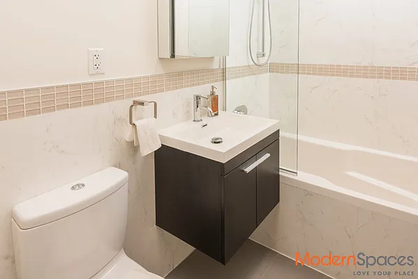 Sold by Modern Spaces | media 5