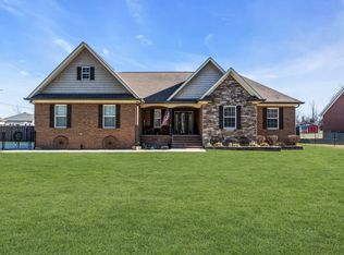 73 Al White Dr, Manchester, TN 37355