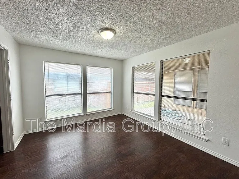 13339 Fall Manor Dr — Photo 7