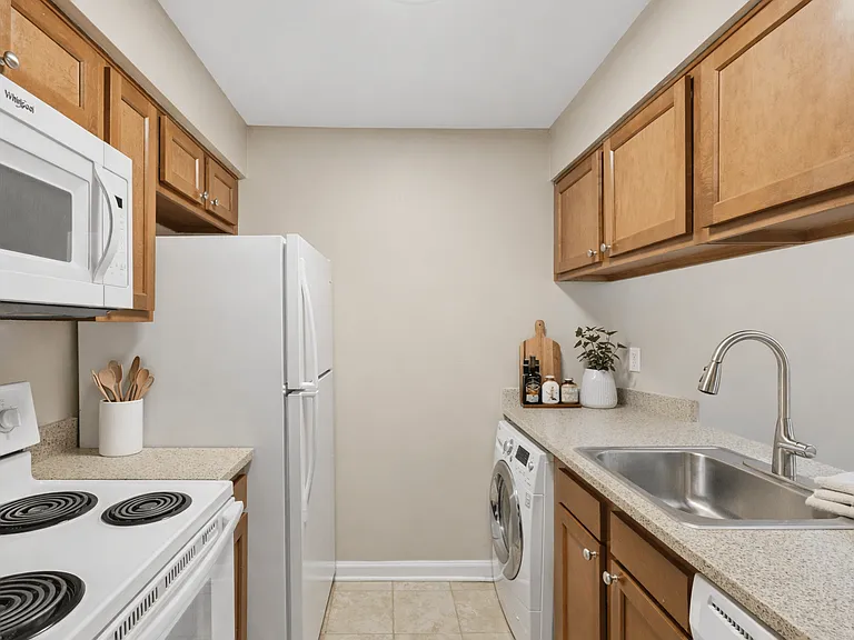 Merrick Place — Photo 47