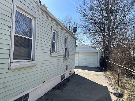 2nd image of 21725 Brittany Ave
