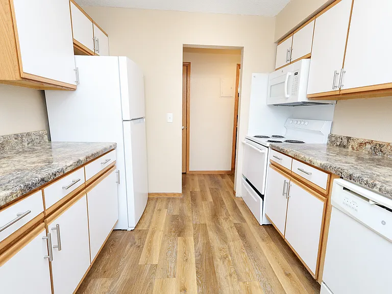 Clark Place Apartments & Townhomes — Photo 62