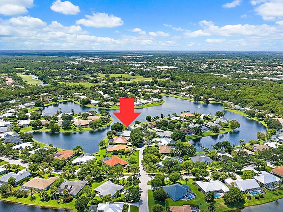 5th image of 2108 SW Oakwater Pt