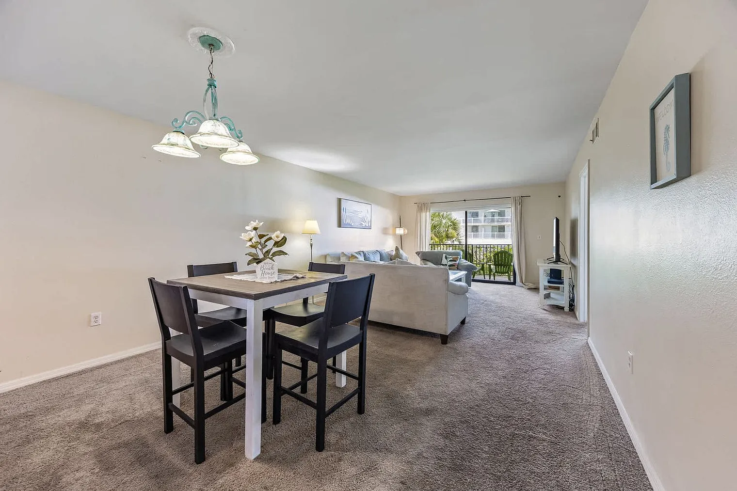 2 bed, 2.0 bath, 1237 sqft, $1,875 — Photo 2