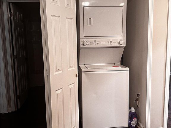 3rd image of 1206 N Boyce St