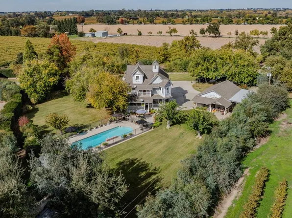 22140 N Clements Rd, Clements, CA 95227