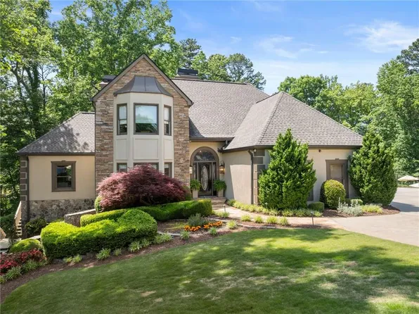 5840 Rock Springs Cir, Buford, GA 30518