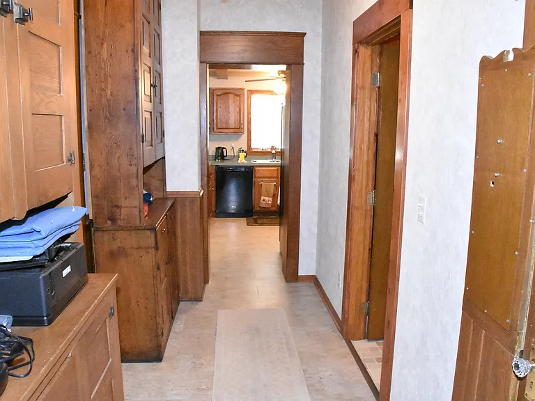 618 Walnut St — Photo 16